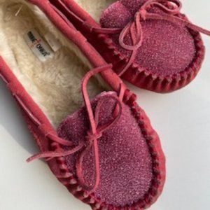 Girls Pink Minnetonka Moccasin-Style Slippers